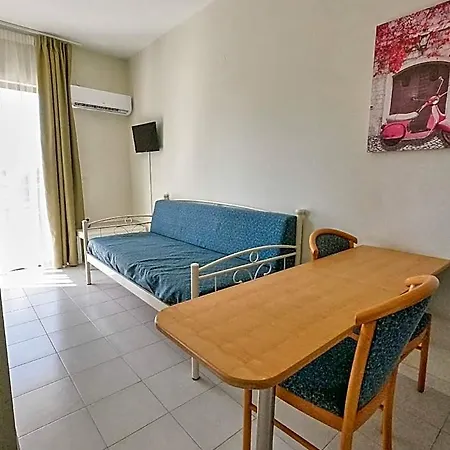 Hotel Ivory 3*